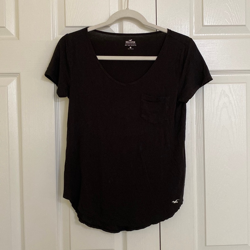 Hollister Short Sleeve V-Neck Tee
